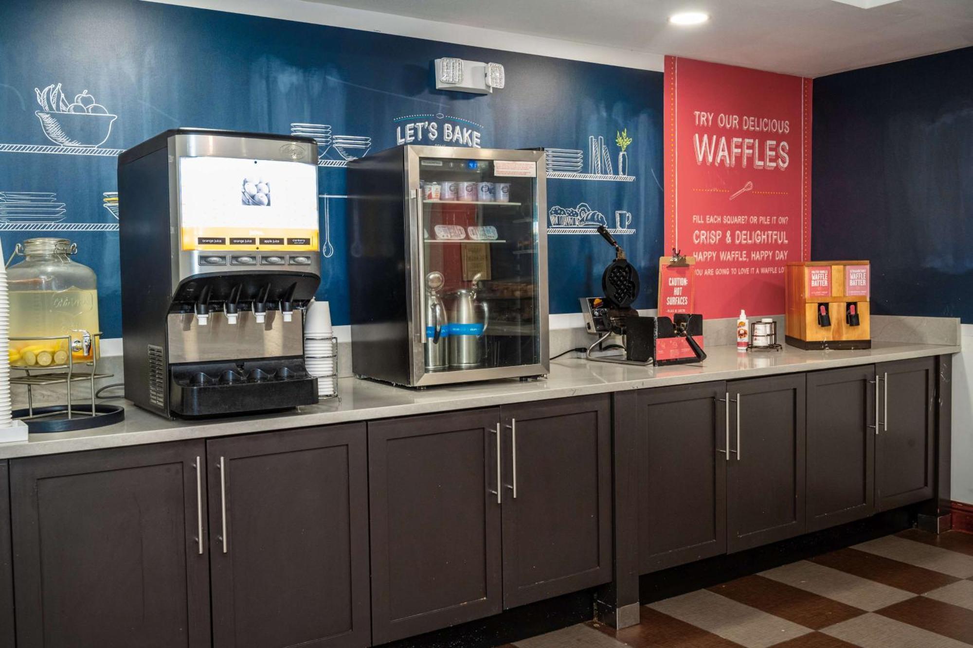 Hampton Inn & Suites Fort Worth-West-I-30 Экстерьер фото